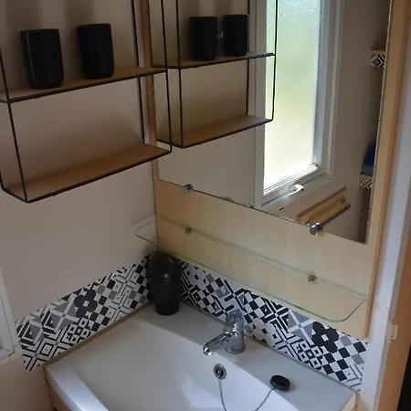 Mobil-Home Sur Terrain Bucolique Hyeres Exterior photo